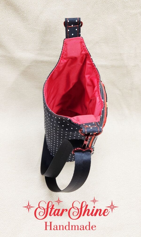 Interior view of Aqua Daisy H2o2Go Crossbody Bag