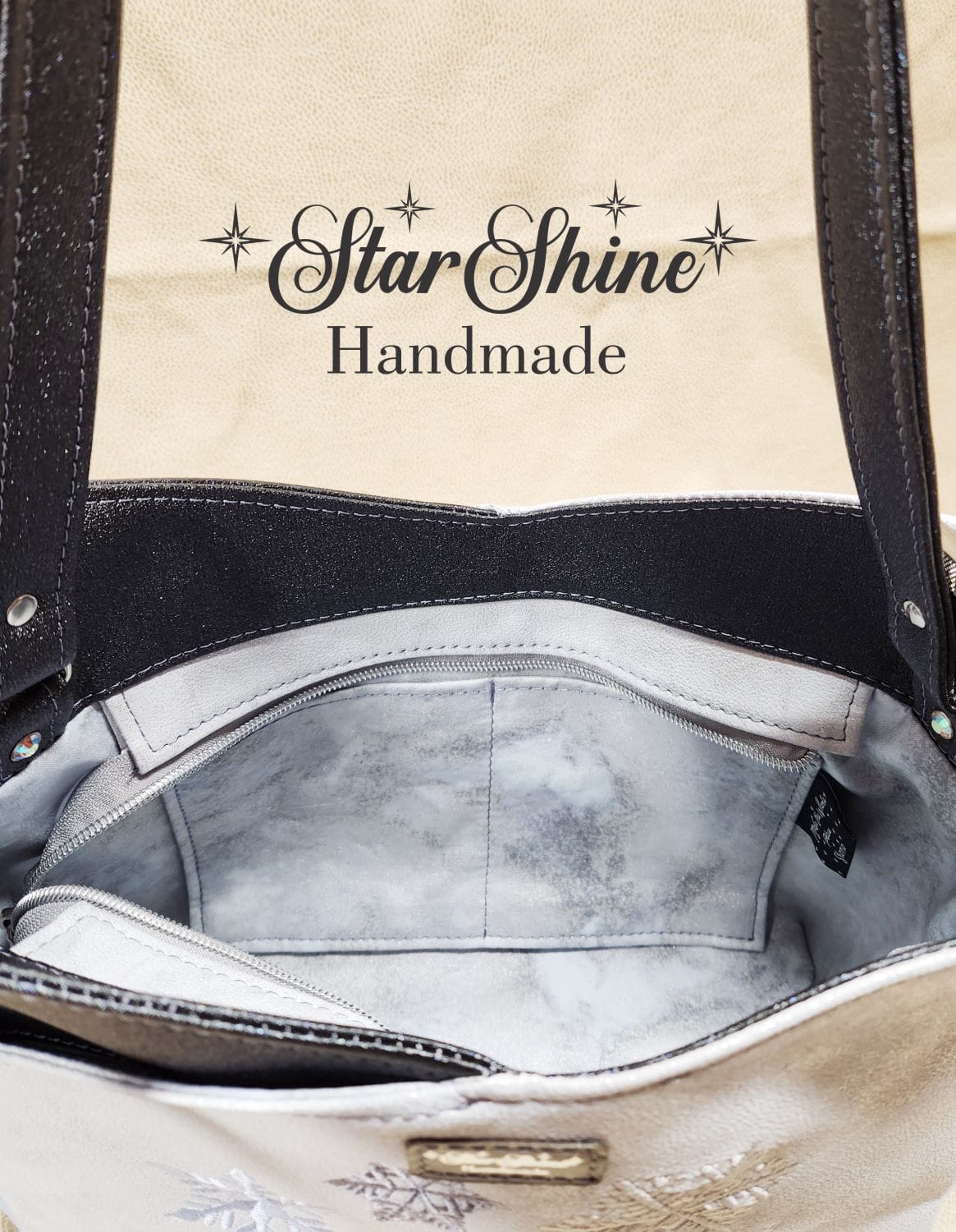 Sparkling Vintage Themed Winter Wonderland. Top Interior View Showing Pocket.