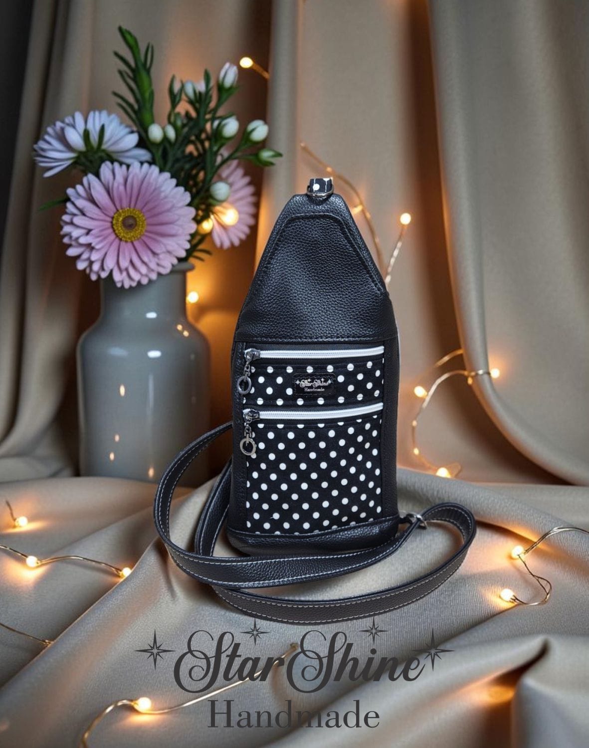 Black and White Polka Dot Fielder. Front View.