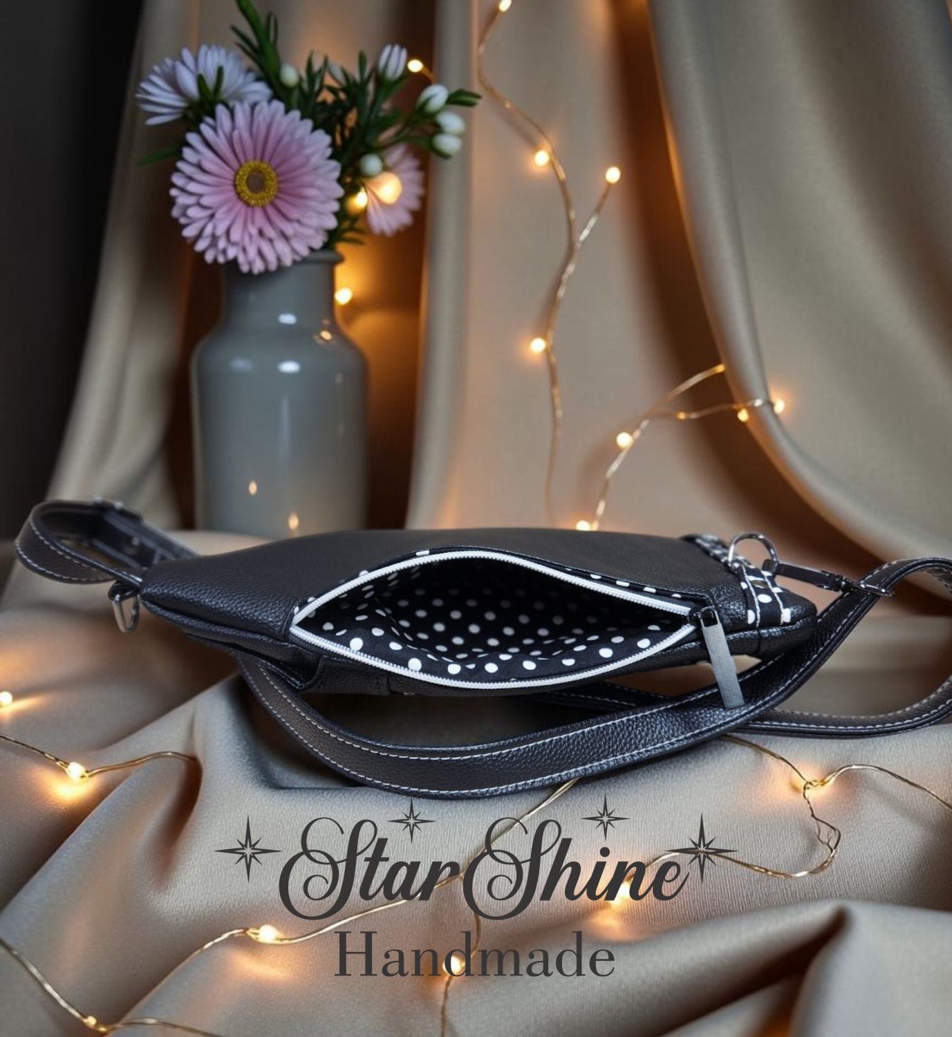 Black and White Polka Dot Fielder. Interior View.