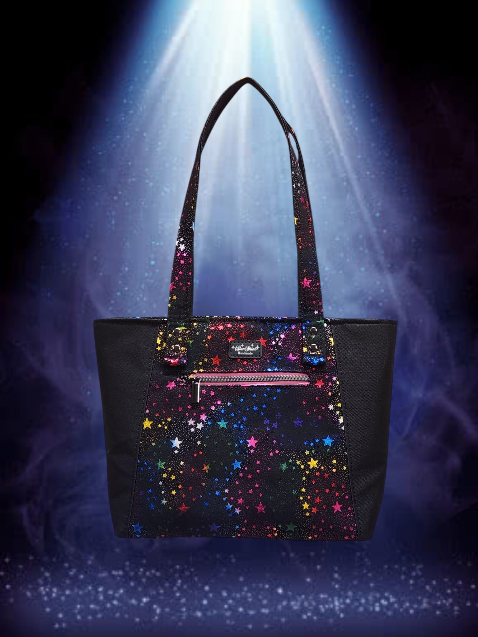 Aunt Pat Everyday Tote. Front View.