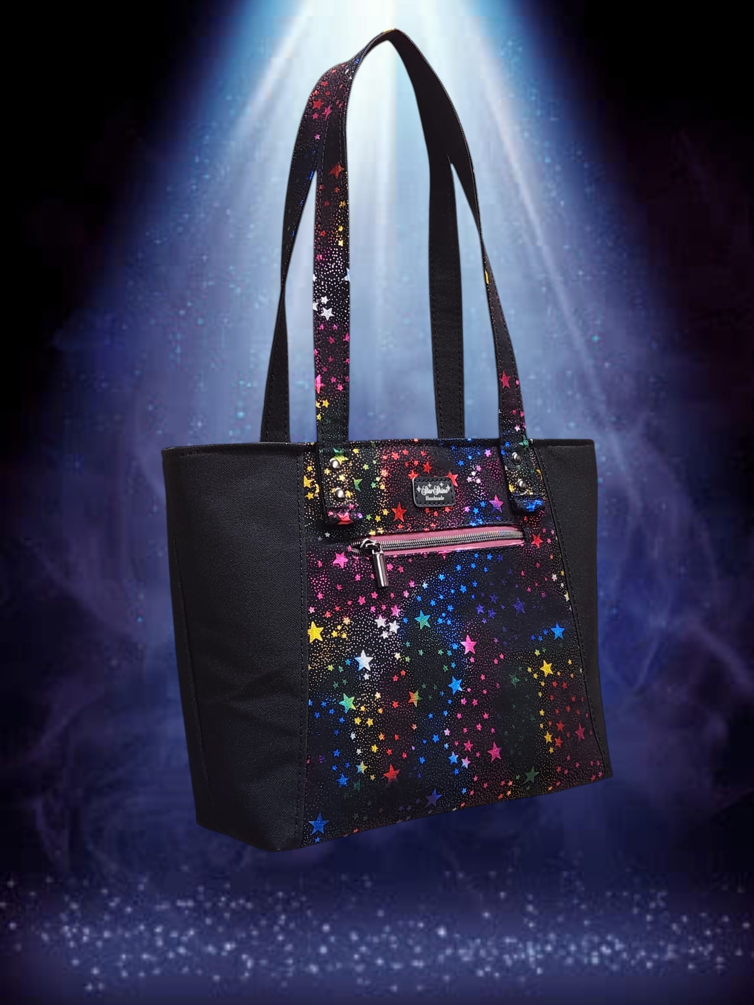 Aunt Pat Everyday Tote. Front View.