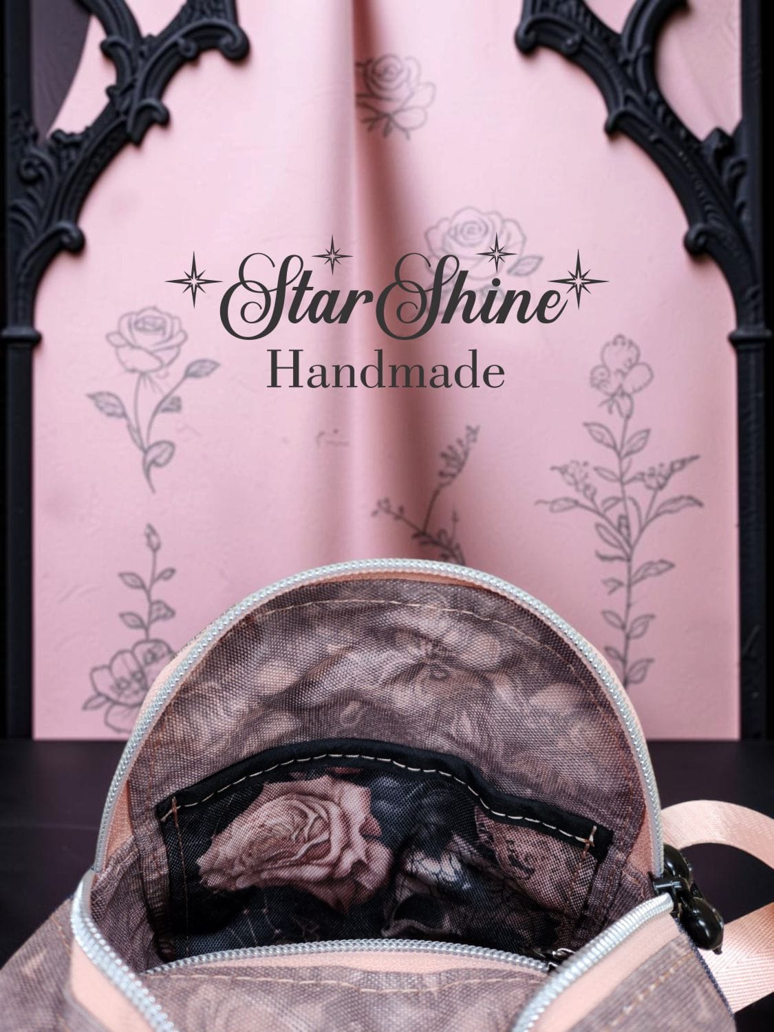 Gothic Romance Mini Sling. Interior View.